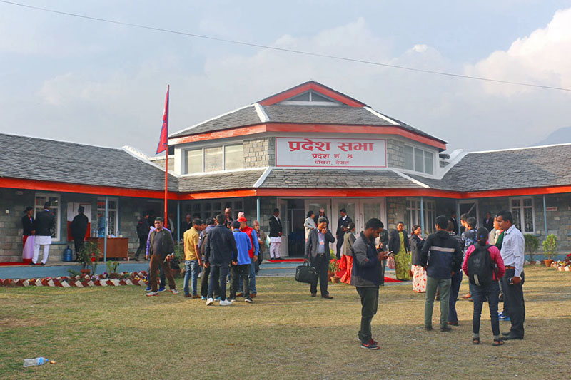 गण्डकीमा फ्लोर क्रसको त्रास, किन फैलिदैछ सत्तापक्ष र विपक्षमा आतंक ?