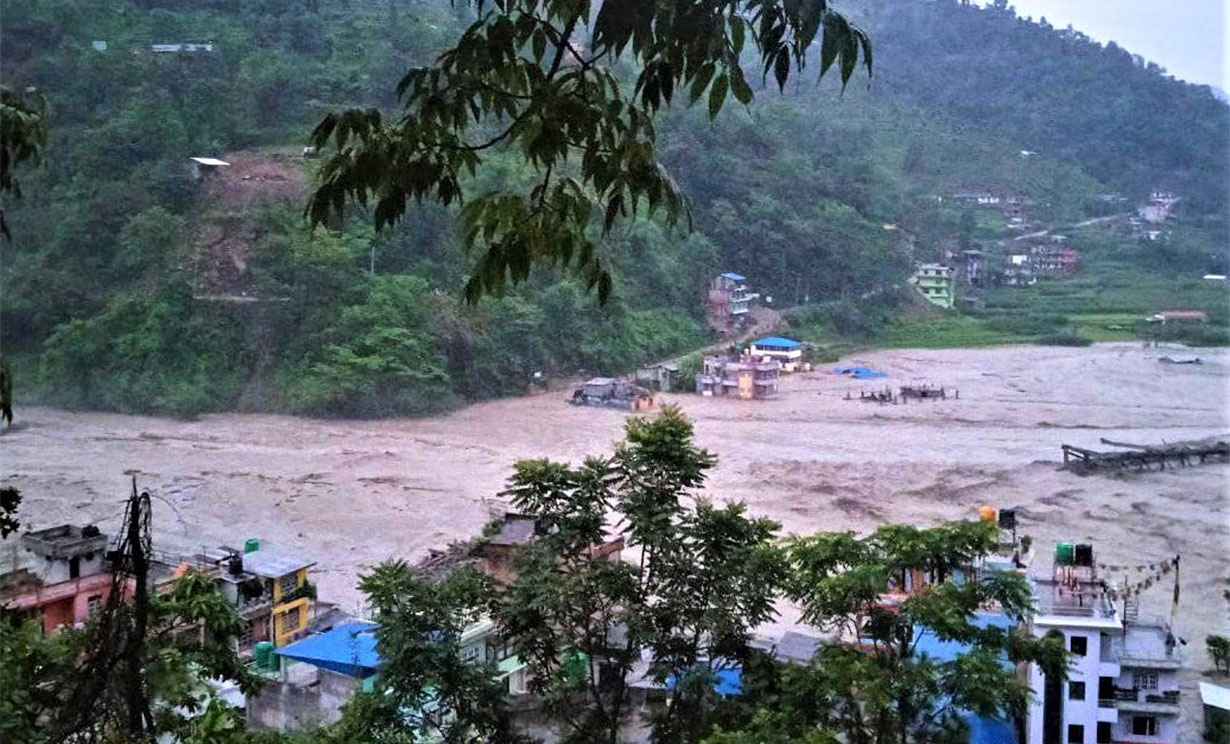 बाढी पहिरोकाकारण ११ जिल्ला प्रभावित