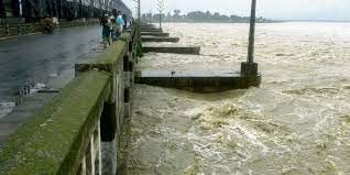 सुनसरीको दक्षिण क्षेत्र डुबानको जोखिममाः कोशीमा पानीको बहाव बढेसँगै सर्तकता अपनाउन आग्रह