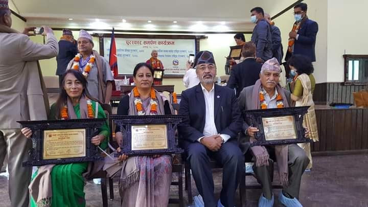 भगत सर्वजित मानव मर्यादा राष्ट्रिय पुरस्कारबाट इन्सेक पुरस्कृत