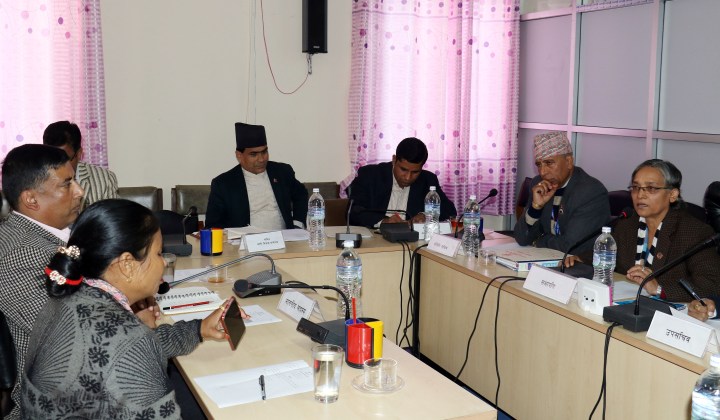 २० वर्ष पुराना सवारी साधन चलाउन दिने 