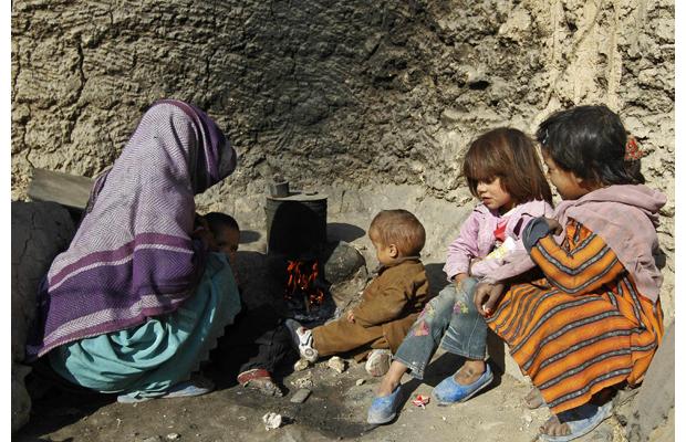 गरिबी र आतंकको पर्यायवाची बनेको अफगानिस्तानबाट नेपालले के सिक्ने ?