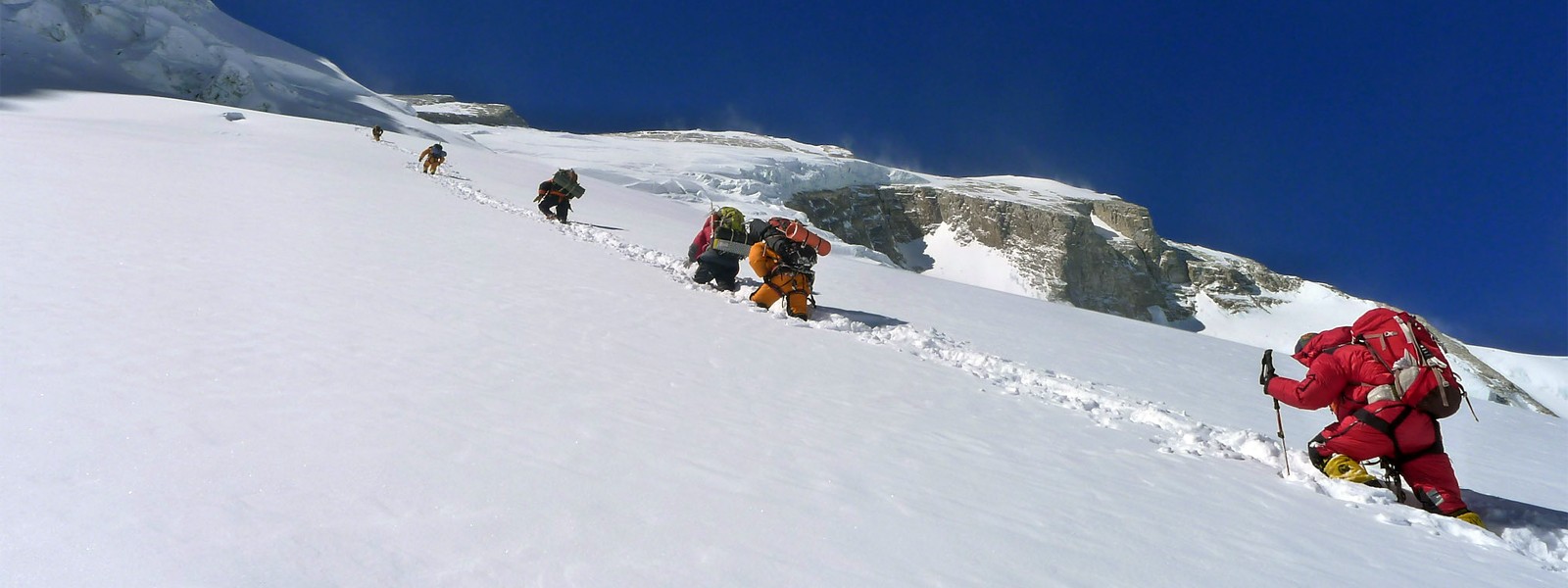 हिमालय पथप्रदर्शकको प्रमाणपत्र नहुँदा आरोहीलाई सास्ती