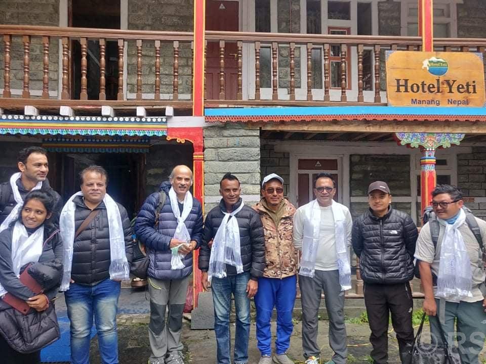 चलचित्र छायाङ्कनका लागि मनाङको अवलोकनमा बलिउडकर्मी