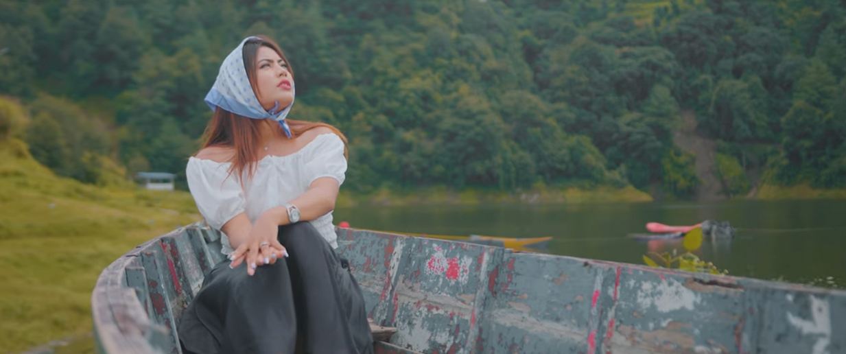 ‘कस्तो त्यो वेदनाले’ को साथमा राज र अफ्रिता