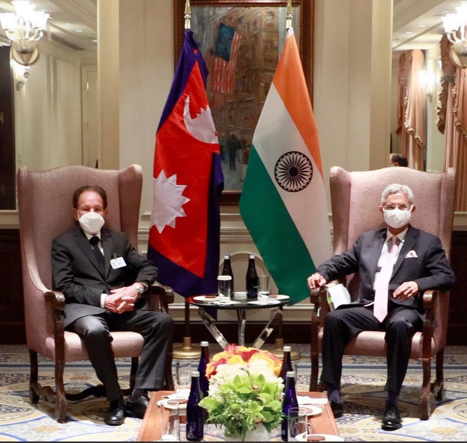 नेपाल र भारतका परराष्ट्रमन्त्रीबीच भेटवार्ता