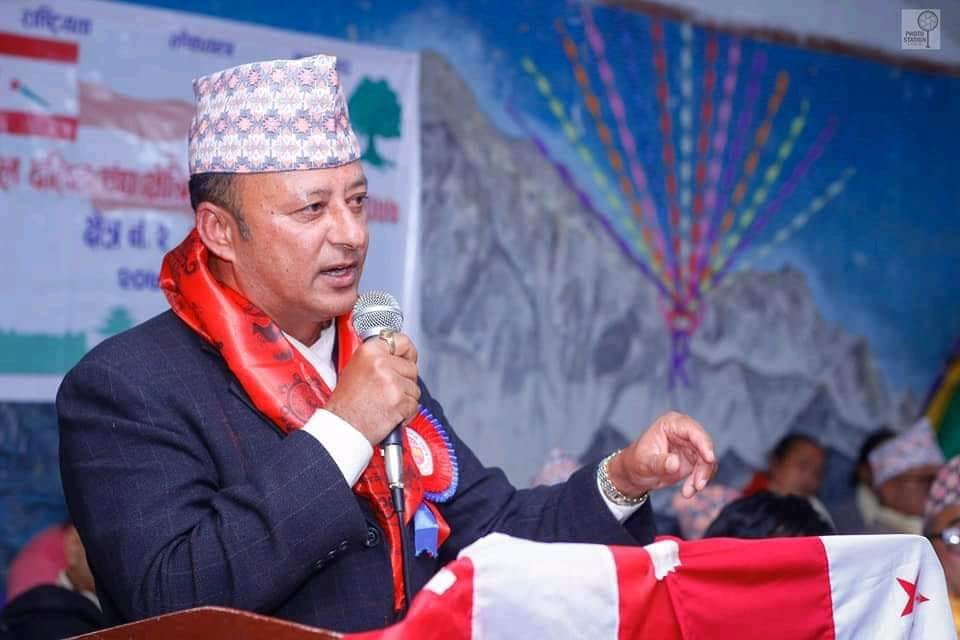 संखुवासभा कांग्रेस सभापतिमा दीपक खड्का बिजयी