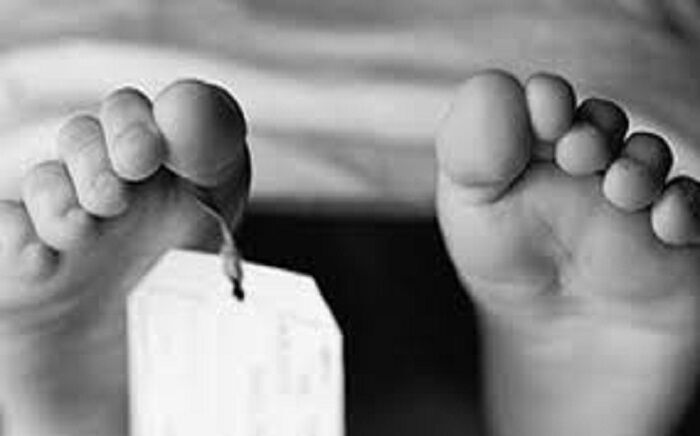 सामाजिक कुरुतीलाई तोड्दै महिलाले शव बोकेर घाटसम्म पु¥याए
