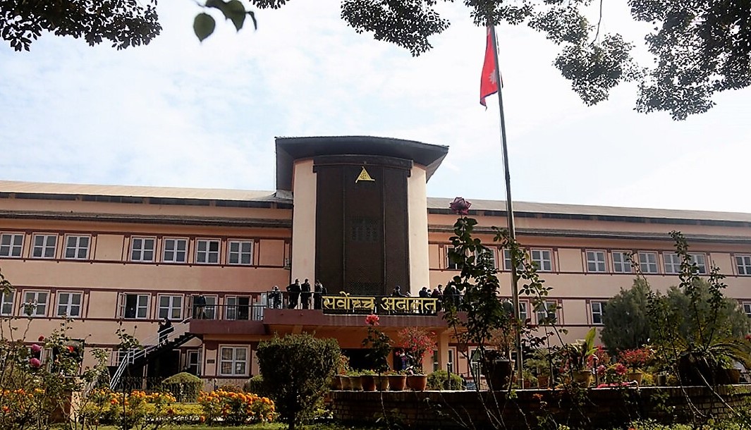 सर्वोच्च परिसरमा सुरक्षाकर्मीको बाक्लो उपस्थिति, पत्रकारलाई कडाई
