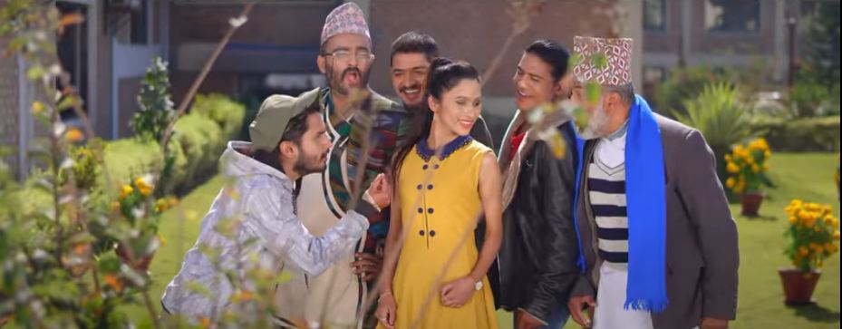 आयो ‘चुरीफुरी’ को शीर्ष गीत