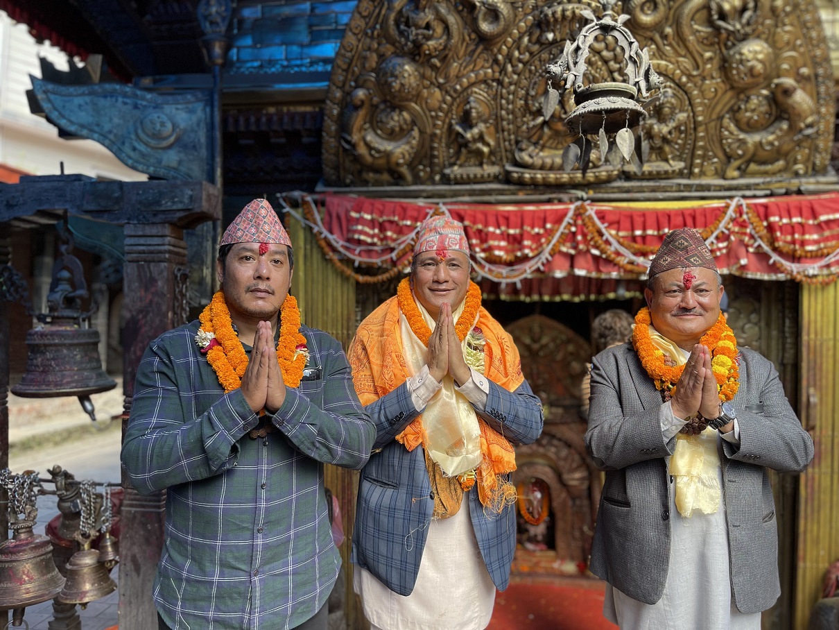 निर्वाचन आचार संहितको पालना गर्दै काठमाडौं क्षेत्र नं ४ राप्रपाद्धारा चिनारी कार्यक्रम