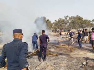 महोत्तरीको मटिहानीमा  ९२ घर जलेर नष्ट