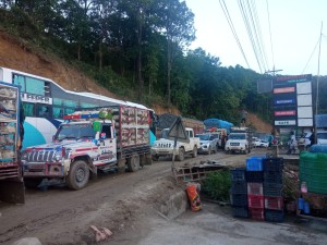 नारायणगढ-बुटवल सडक अवरुद्ध