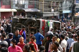 तारकेश्वरबाट माछापोखरी आउँदै गरेको यात्रुबाहक बस दुर्घटना, २० भन्दा बढी घाइते