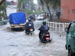 विष्णुमती कोरिडोर सडकको कंकेश्वरी क्षेत्र जलमग्न, सवारी आवागमन प्रभावित