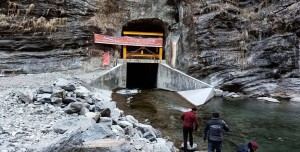 मेलम्चीको खानेपानी काठमाडौंमा ल्याउने काम रोकियाे