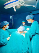 महिला चिकित्सकसँग खुल्न थाले आङ खस्ने समस्याबाट पीडित बझाङका महिला