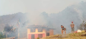 काभ्रेको रोशी गाउँपालिकामा आगलागी, पन्ध्र घर जलेर नष्ट
