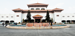 संसद भवनभित्र रहेको क्यान्टिन माथिको छतबाट खसेर एक कामदार घाइते