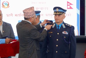 नवनियुक्त आईजीपी दानबहादुर कार्कीलाई दर्ज्यानी चिन्ह प्रदान