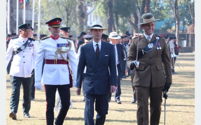बेलायती अधिराजकुमार र अधिराजकुमारीद्वारा परेड अवलोकन