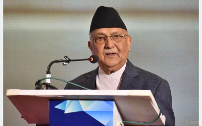 संविधानअन्तर्गत शपथ खाएर संसदमा संविधान मान्दिनँ भनिनु इमानदारिताको खडेरी होः प्रधानमन्त्री