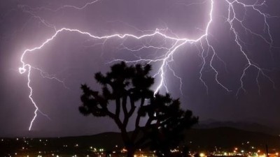 भारतमा असिना पानीका कारण २५ जनाको मृत्यु