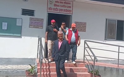 राप्रपाका अध्यक्षसहित तीन जना पक्राउ