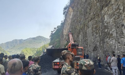 बिहानदेखि अवरुद्ध मुग्लिन-नारायणगढ सडक एकतर्फी सञ्चालनमा