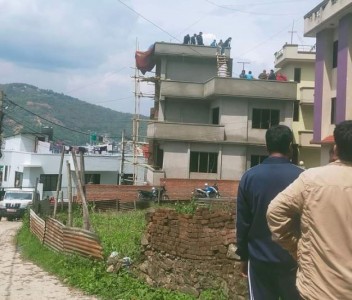 मातातीर्थमा चट्याङ लागेर १ पुरूषको मृत्यु