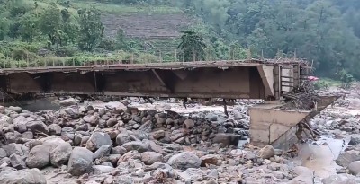 संखुवासभा बाढी अपडेट :  दुई जनाको उद्धार, १५ अझै बेपत्ता