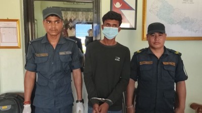 सौतेनी आमाले बासीभात खान दिएको झोँकमा मारेर जलाउने युवक पक्राउ