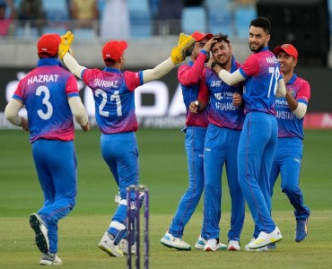 एसिया कप क्रिकेट :  ३३.२ ओवरमा १८८ रन खर्चिदै अफगानिस्थानका रसिद खानले लिए श्रीलंकाको चौथो विकेट