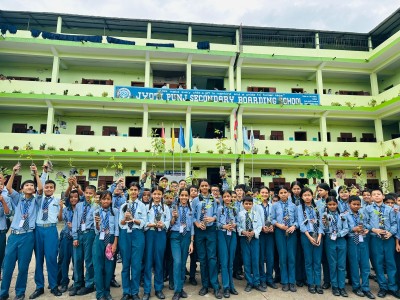 दाङकाे ज्योतिपुन्ज स्कुलले ५ वर्ष अघिदेखी गर्दै आएको विद्यार्थी मार्फत बिरुवा रोप्ने कार्यक्रम प्रभाकारी बन्दै
