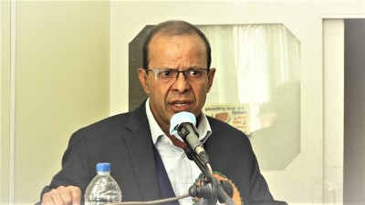 मिनेन्द्र रिजालले दमकस्थित बाल अस्पताललाई गरे ५० लाख रुपैयाँ सहयोग