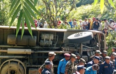 धनकुटामा बस दुर्घटना हुँदा दुई जनाको मृत्यु, ६ जना  घाइते