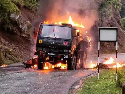 कश्मीरको ग्रिनेड आक्रमणमा ५ भारतीय सेनाको मृत्यु