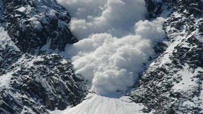 सिक्किमको हिमपहिरोमा परी ६ पर्यटकको मृत्यु, ११ जना घाइते 