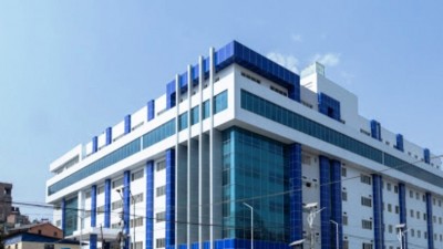वीर अस्पतालको छैटौं तलाबाट हामफालेका पुरूषको उपचारको क्रममा मृत्यु