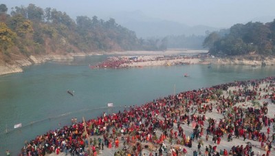 देवघाटमा नदीले बगाएर तीर्थयात्री बेपत्ता