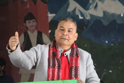 एमाले केन्द्रीय सदस्य दुर्गा प्रसाईंद्धारा पार्टी परित्यागको घोषणा