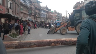 बिस्केट जात्राका लागि दुईवटा लिङ्गो योसिङ्खेल ल्याइयो