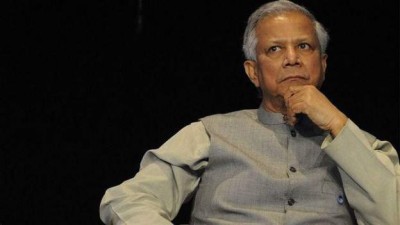 बंगलादेशी नोबेल पुरस्कार विजेता मोहम्मद युनुसलाई कानुन उल्लंघन गरेको अभियोगमा ६ महिना जेल