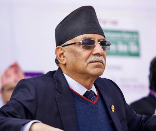 विदेशबाट मोबाइल ल्याउँदा दर्ता गर्नुपर्ने प्रावधान तत्काल लागू नगर्न प्रमको निर्देशन