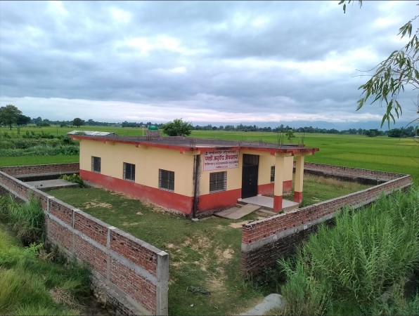 पाल्हीनन्दनको आयुर्वेद औषधालय भवन उपयोगविहीन