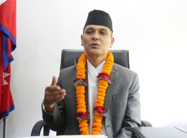 पदभार ग्रहणमा गृहमन्त्रीले गरे यस्तो निर्णय