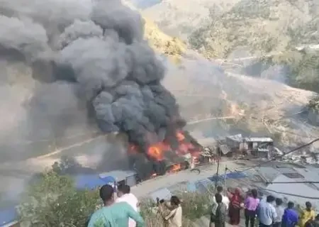 बाजुराको बाम्का बजारमा भीषण आगलागी, ठूलो धनमालको क्षति
