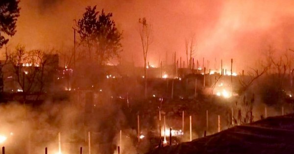बंगलादेशको रोहिङ्ग्या शिविरमा भीषण आगलागी, आठ सय घर जलेर नष्ट, चार हजार शरणार्थी आश्रय विहीन