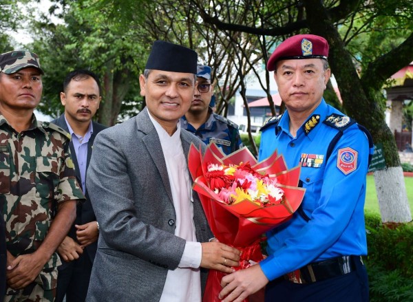 गृहमन्त्री ओमप्रकाश अर्यालद्वारा नेपाल प्रहरी प्रधान कार्यालयको निरीक्षण तथा निर्देशन