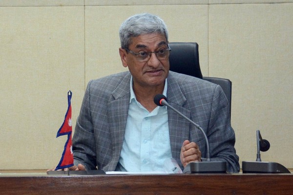 प्रहरीमाथि हातपात गर्नेलाई कारबाहीको दायरामा ल्याउन गृहमन्त्रीको निर्देशन